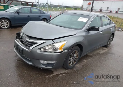 2015 Nissan Altima 2.5 S z USA, uszkodzony, nr VIN 1N4AL3AP1FC482337